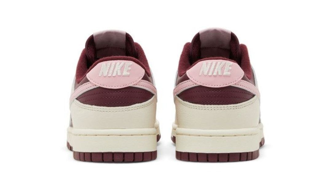 Dunk Low 'Valentine's Day'