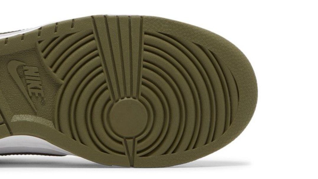 Dunk Low 'Medium Olive'