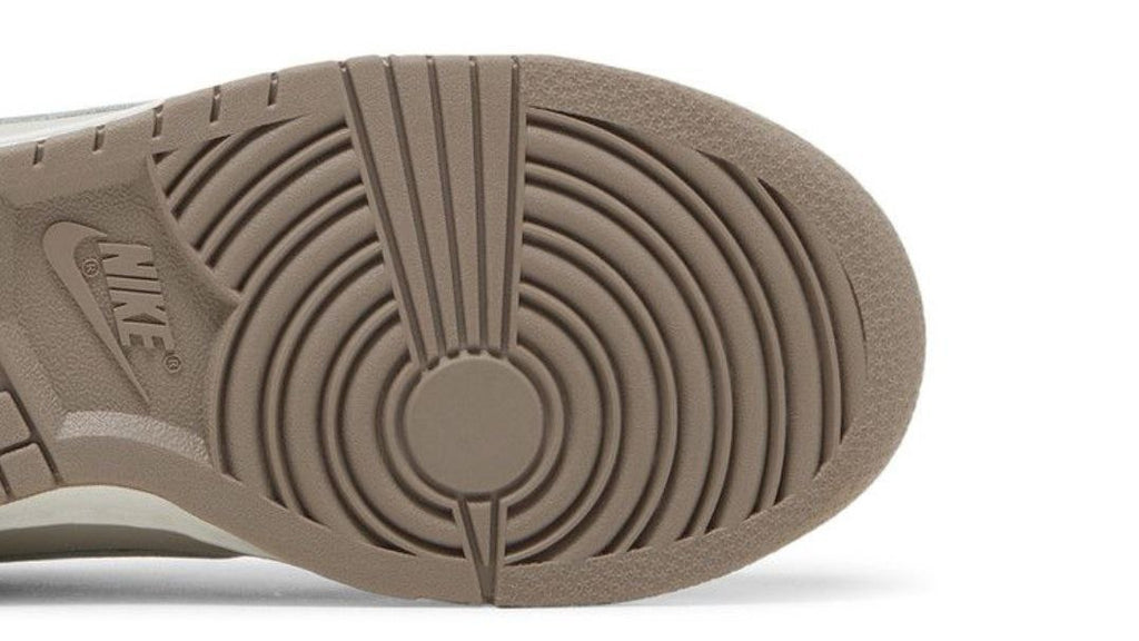 Dunk Low 'Moon Fossil'